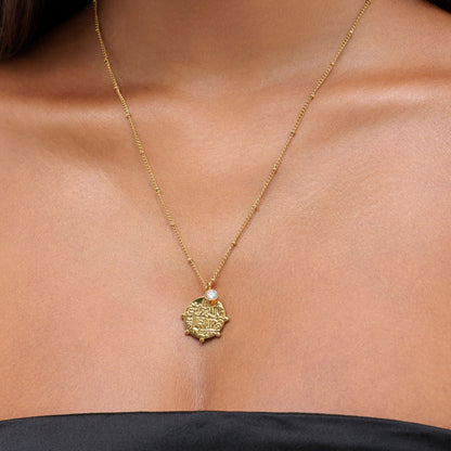 Collar con medallón griego "Atenea"