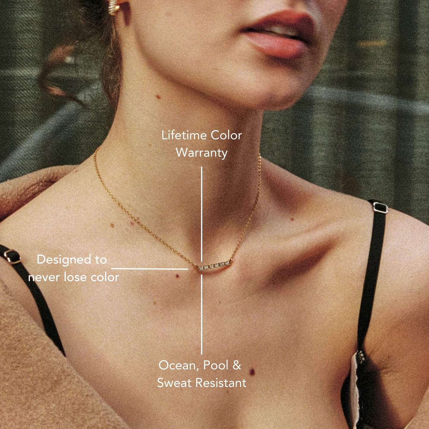 Collar con colgante de baguette