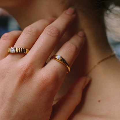 Anillo de ópalo