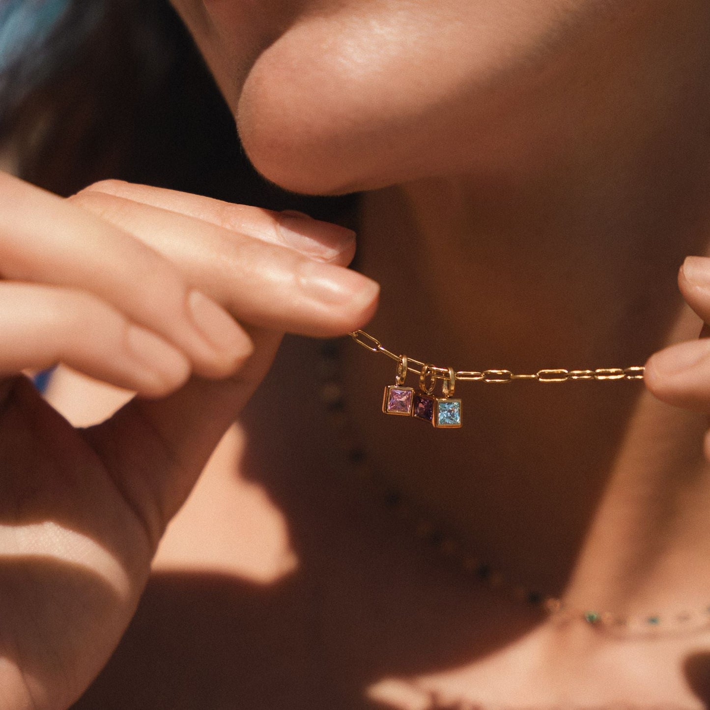 Collar de clip de oficina con piedra de nacimiento