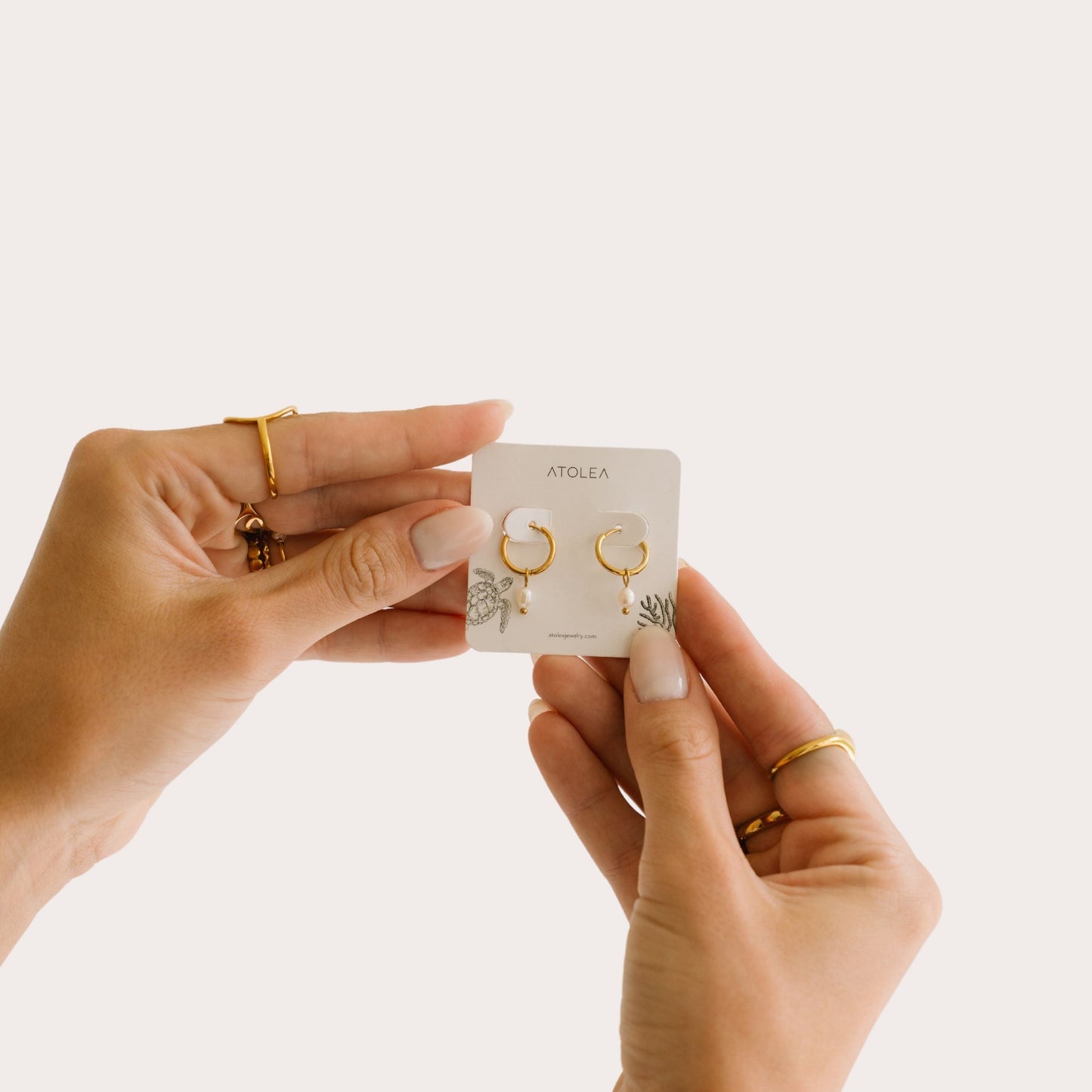 Pendientes de aro Huggie con perlas